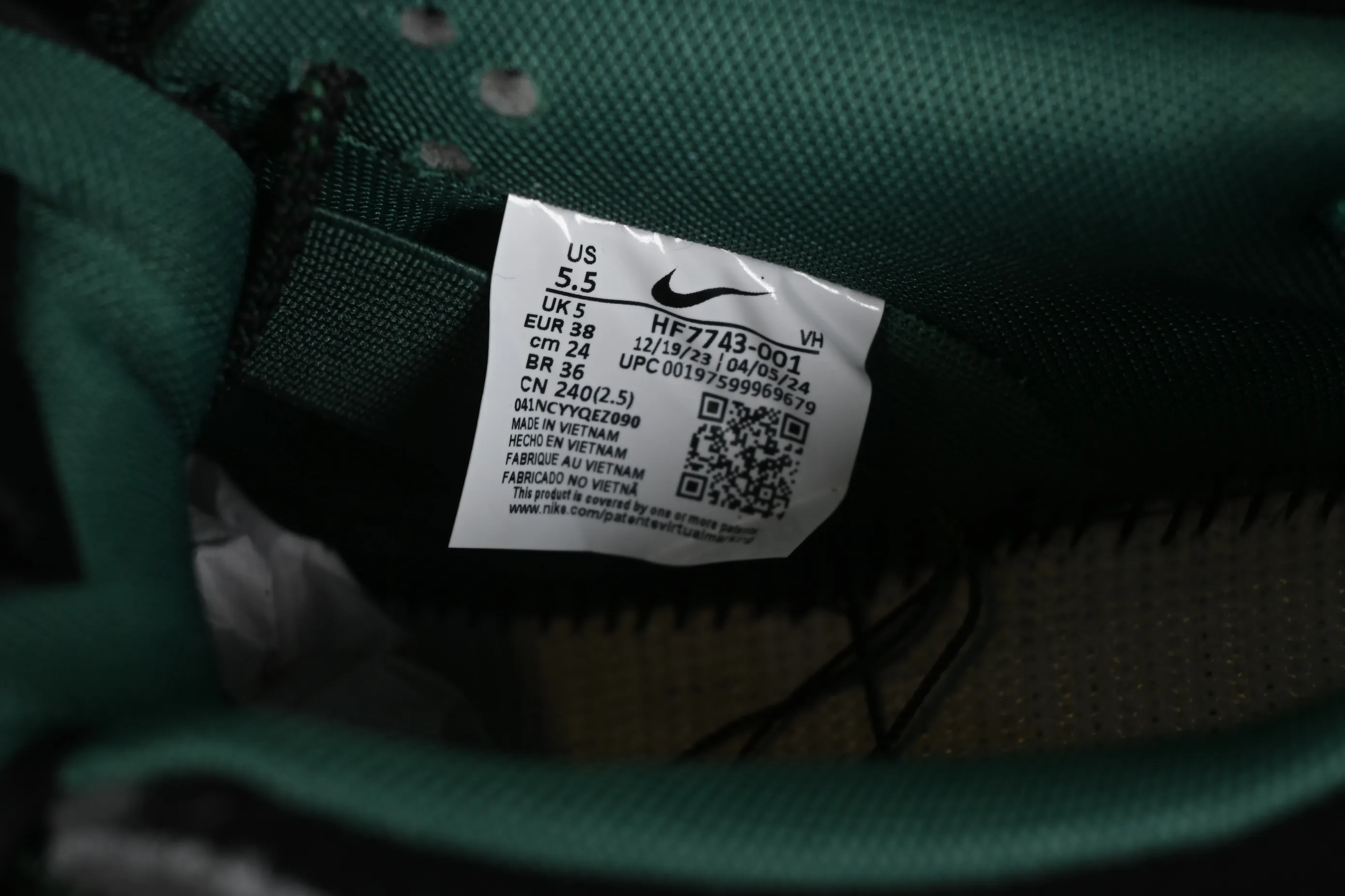 All Categories Nk SB Dunk Series Nk SB Dunk Low Low-top Sneakers C Version There Skateboards x Nk SB Dunk Low Graffiti Art Style Joint Model SB Low-top Casual Sneakers HF7743-001